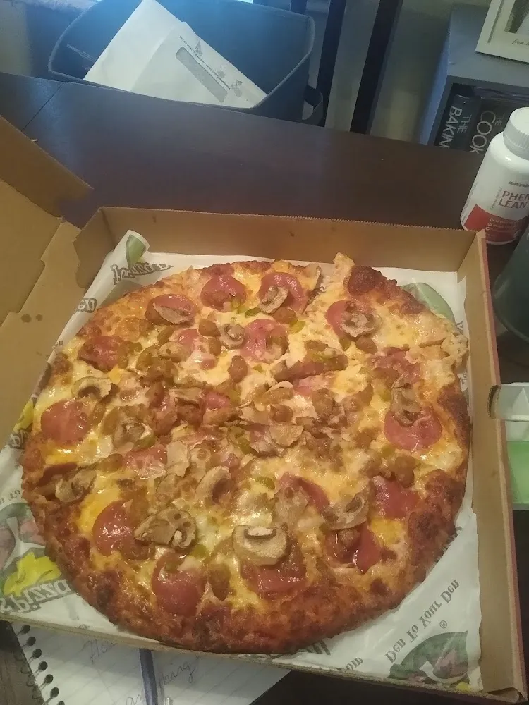 Deluxe Pizza