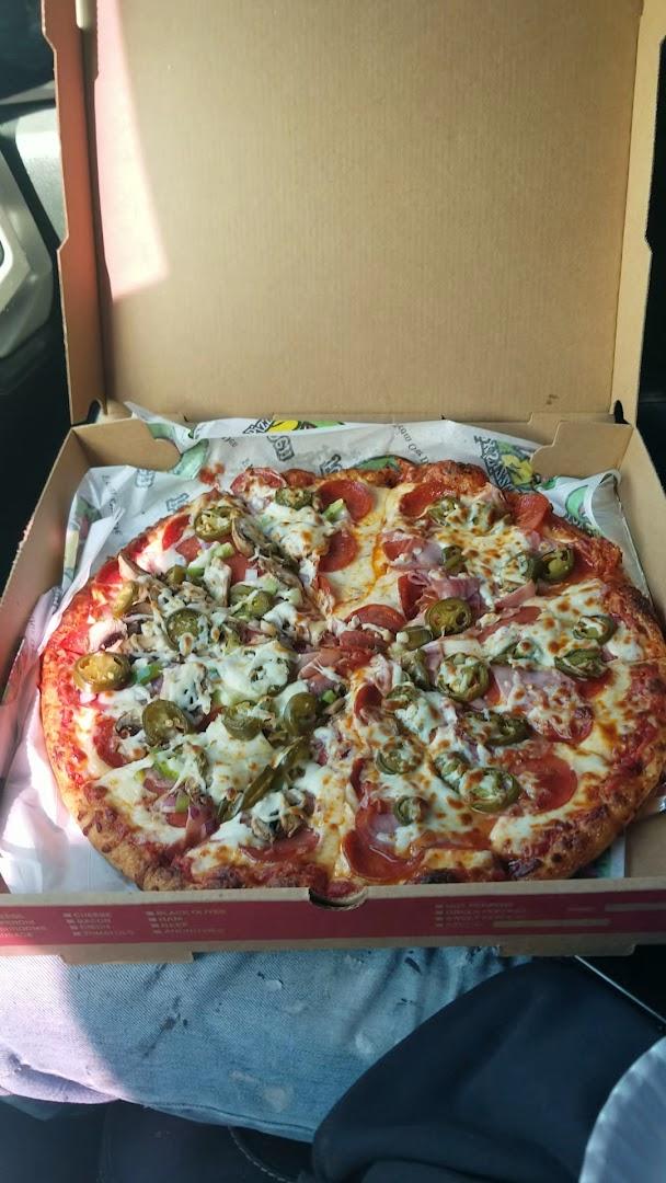 Fox's Pizza Den
